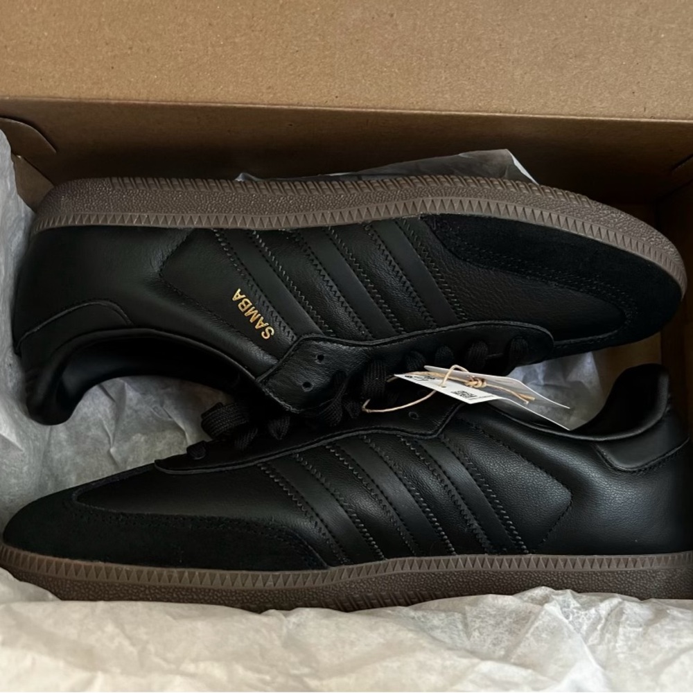 Brand new Adidas Sambas never worn fresh in box